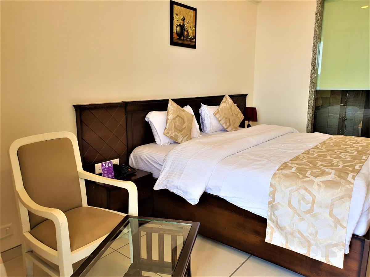 Vits Excellensea Karde Beach Dapoli Exterior photo